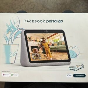Meta Portal Go - Portable Smart Video Calling 10” Touch Screen with Battery